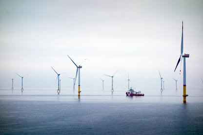Windpark auf See - Bildquelle: CharlieChesvick via Getty Images