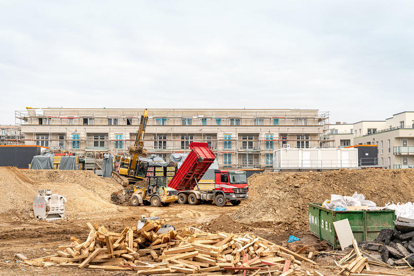 The new development emerging at the northern end of the Ring, called "Grünhoch2", comprises new homes plus student apartments and a childcare facility.